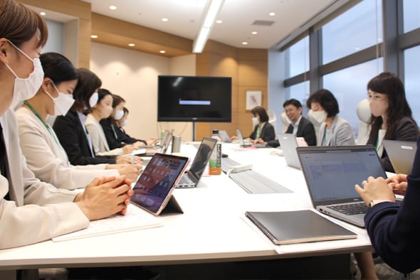 グリーンハウス病院の給食現場の一コマ